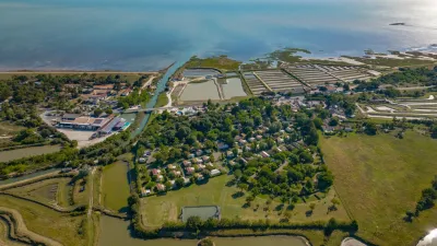 Camping La Brande in Le Château-d'Oléron