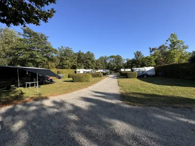 Camping La Coccinelle in Blot-L'Église