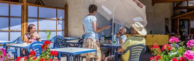 Camping La Ferme Des Épinettes in Saint-Romain-de-Jalionas