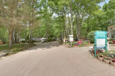 Camping La Musardière in Milly-la-Forêt