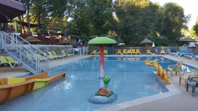 Camping La Rivière à Saint-Maime