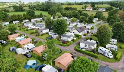 Camping La Roseraie D'Omaha in Surrain