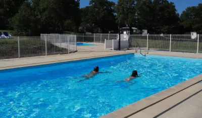 Camping La Serre De Portelas in Saint-Saturnin