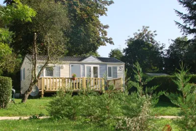 Camping La Vallée Des Tamaris in Courpalay