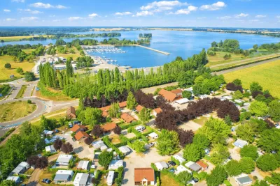 Camping le Lac Amance à Dienville