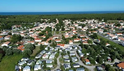 Camping Le Bois Collin in Notre-Dame-de-Monts
