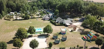 Camping Le Bois Fleuri in Illiers-Combray