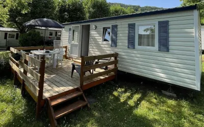 Camping Le Chanet in Ornans