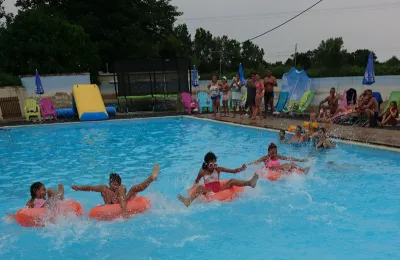 Camping le GARDIAN - Les Alpilles in Raphele les Arles