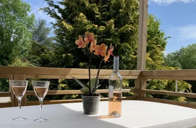 Camping Le Parc De La Fontaine in Saint-Maurice-Montcouronne