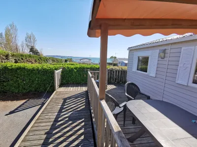Camping Le Parc Des Goélands in Ambon