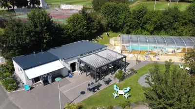 Camping Le Vallon Aux Merlettes in Matignon