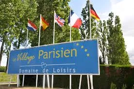 Camping Le Village Parisien in Varreddes