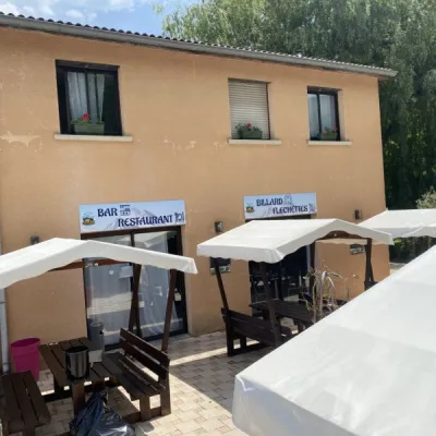Camping Les 4 Saisons in Oust