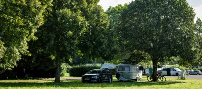 Camping Les Berges De L'Yonne in Coulanges-sur-Yonne