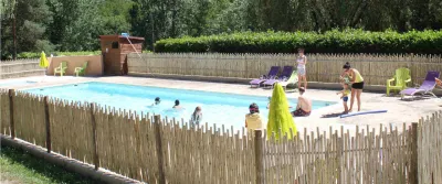 Camping Les Berges Du Doux in Colombier-le-Vieux