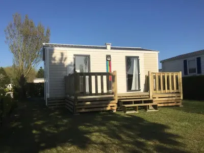 Camping Les Cerisiers in Verton