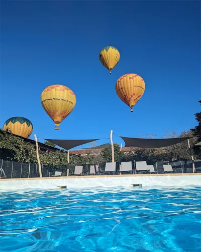 Camping Les Cinq Châteaux in Vézac