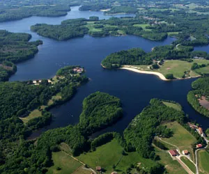 Camping Les Cités D'Or De La Gartempe in Châteauponsac