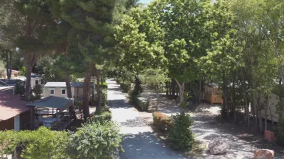 Camping Les Micocouliers in Sorède