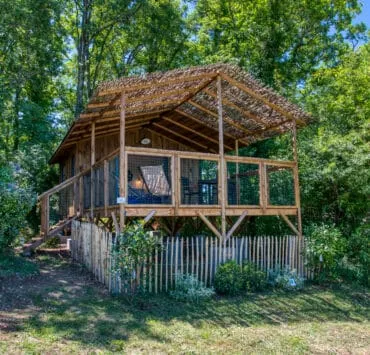 Camping Les Pastourels in Veyrines-de-Domme