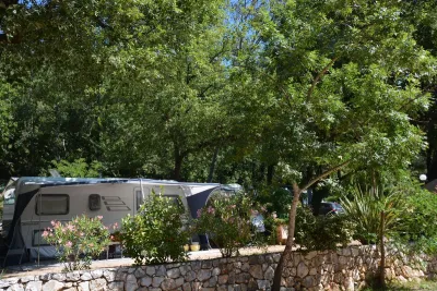 Camping Les Pinèdes in La Colle-sur-Loup