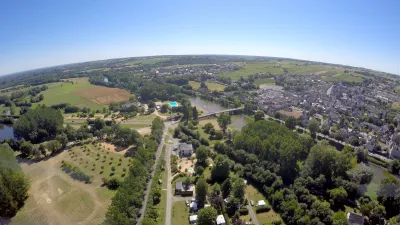 Camping Les Plages De Loire in Rochefort-sur-Loire