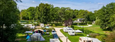 Camping Les Prés in Grez-sur-Loing