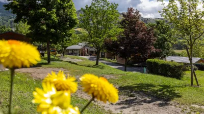 Camping Municipal De La Baie Saint Michel in Chorges