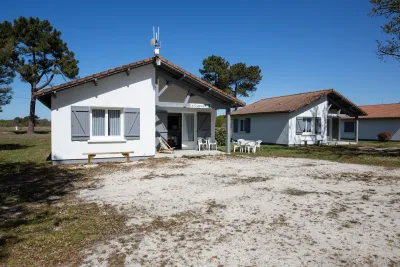 Camping Municipal Du Gurp in Grayan-et-L'Hôpital