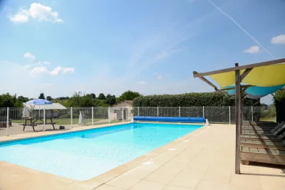 Camping Place De La Famille in Jayac