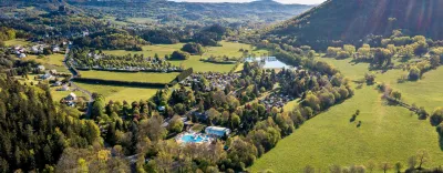 Camping Sandaya La Ribeyre in Murol