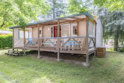 Camping Seasonova Val De Coise in Saint-Galmier