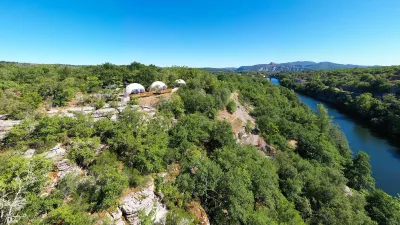 Camping Site Et Paysages Le Petit Bois in Ruoms