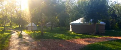 Éco-Camping De La Frênaie in La Grève-sur-Mignon