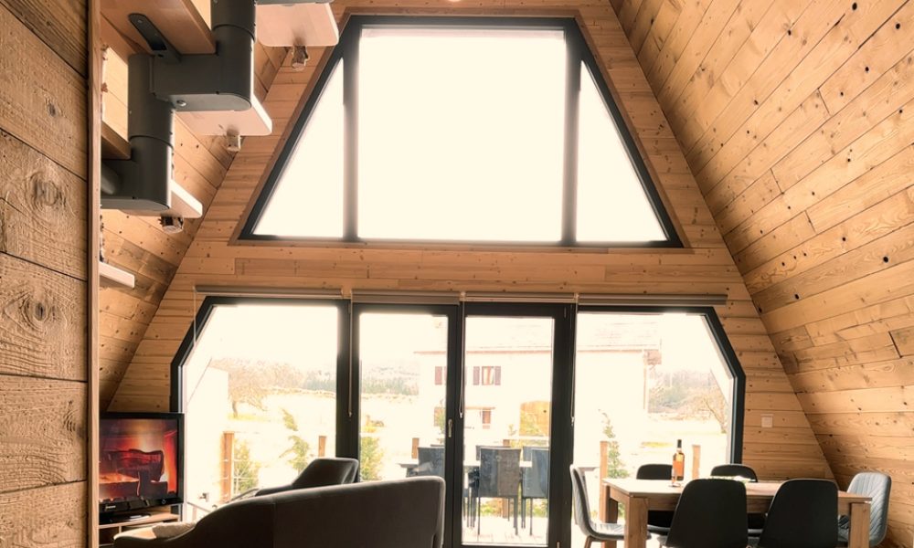 Hébergement Insolite dans les Vosges : Chalets A-Frame et Bain Nordique