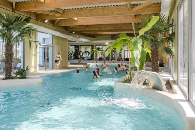 piscine interieure camping la capricieuse